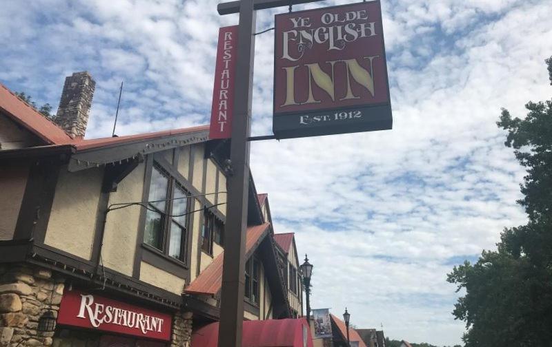 Ye Olde English Inn Hollister Exterior photo